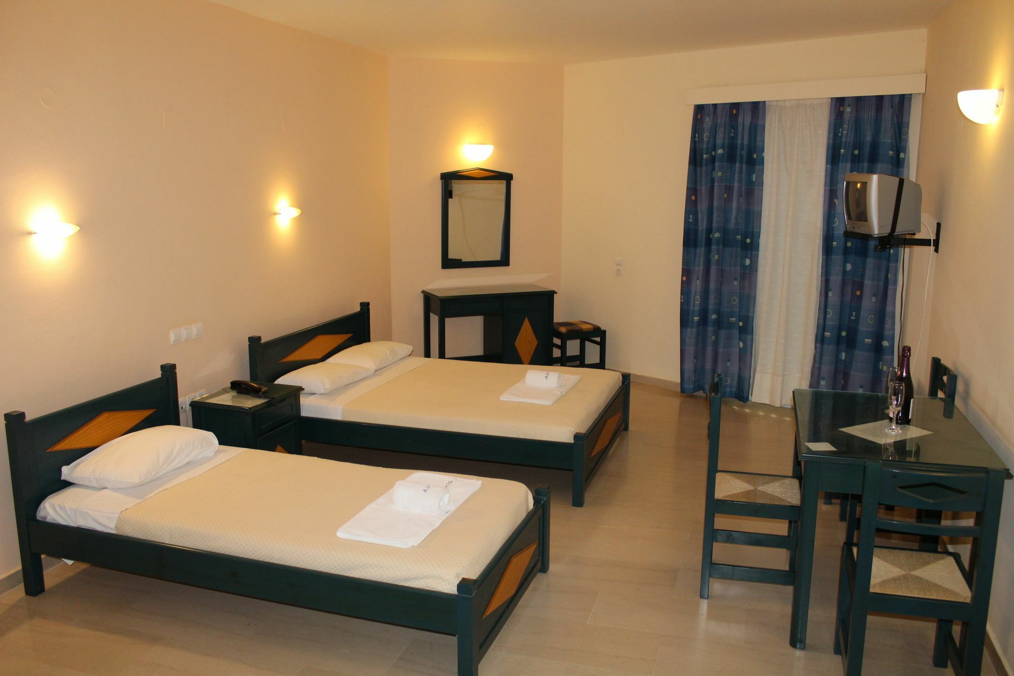 Adonis Hotel Preweza Zewnętrze zdjęcie